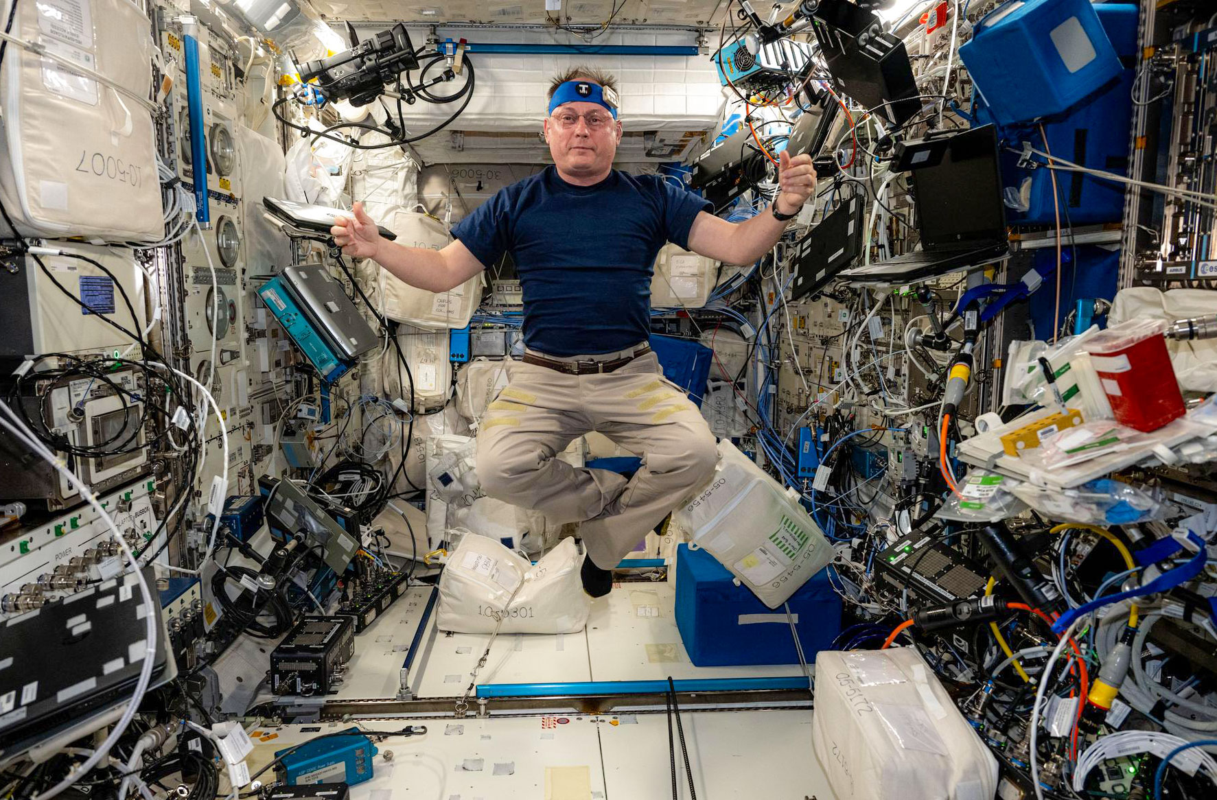 Michael Fincke floating on the ISS